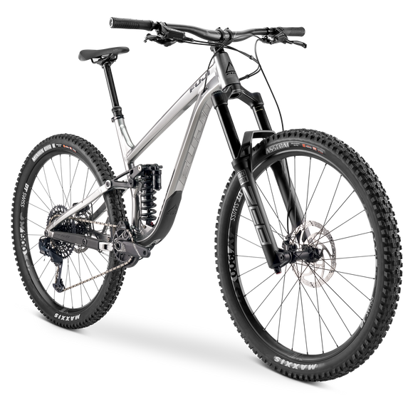 Fuji captiva mens best sale cruiser road bike 2016